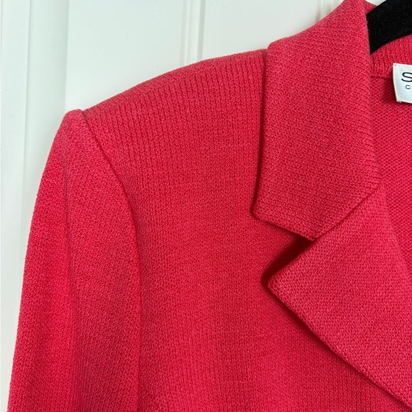 St. John Collection by Marie Gray | Coral Knit Blazer - Picture 5 of 8